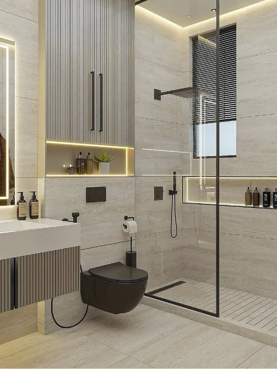Area shower luas dengan jendela besar, perlengkapan mandi (shower set) berwarna hitam matte, ceruk dinding dengan pencahayaan LED (niche), dan lantai shower kayu.